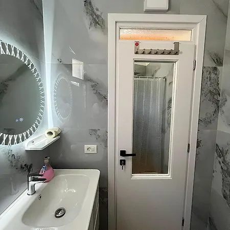 The Parkside Ii * Berat